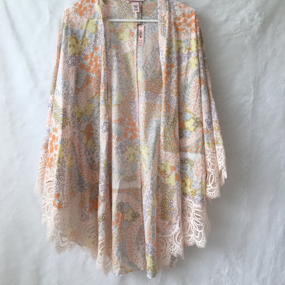 VS Floral Ivory Lace Kimono Robes Size M/L - Picture 7 of 8